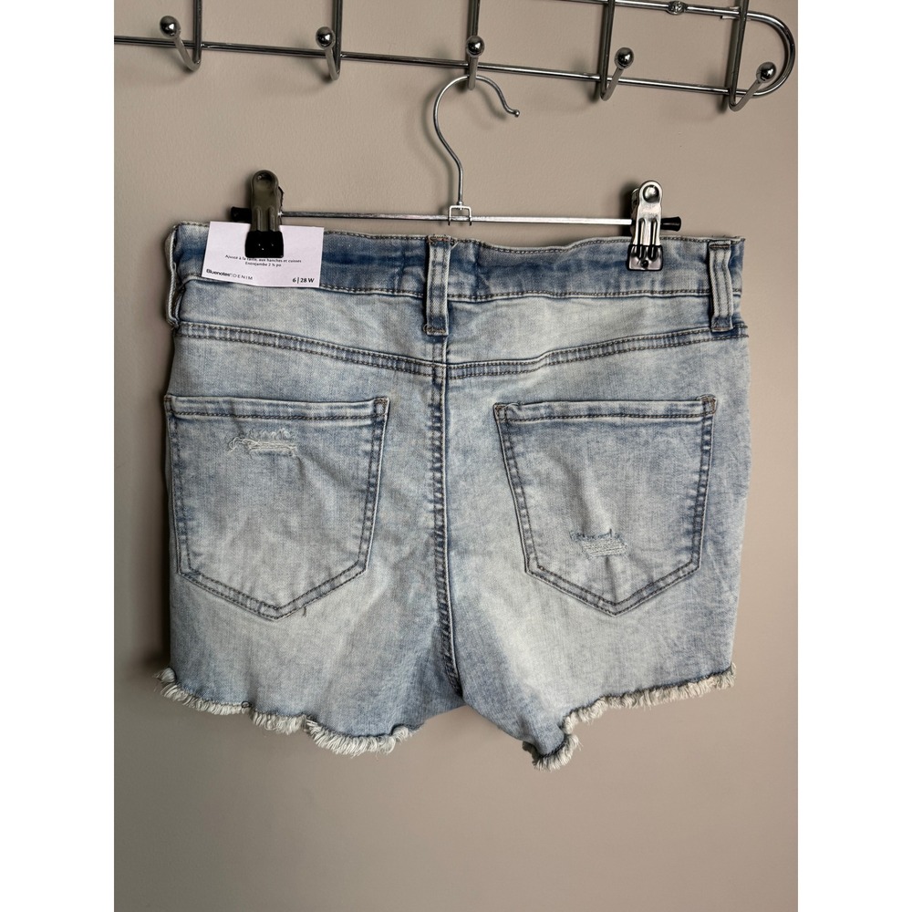Bluenotes Womens Light Wash Distressed High Rise Shorty Shorts 6 Y2K Boho Summer - Picture 4 of 13